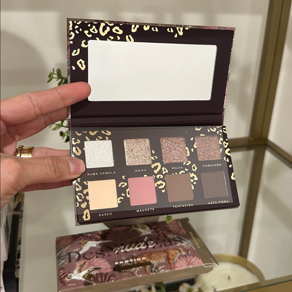 Alamar DesNUDEas Exotica Eyeshadow Palette - Bold Neutrals - Picture 4 of 9